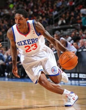 火箭密谋交易方案：字母哥携手杜兰特，雄鹿或遭重创